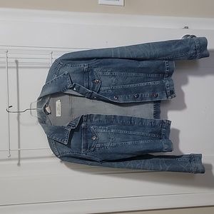 Medium Wash Denim Jacket US 6